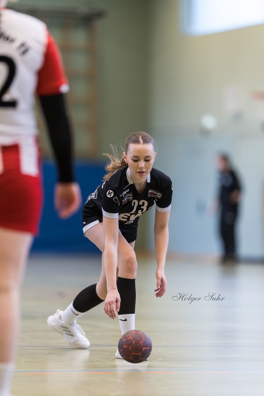 Bild 174 - wBJ SV Henstedt Ulzburg - Bramstedter TS : Ergebnis: 27:15